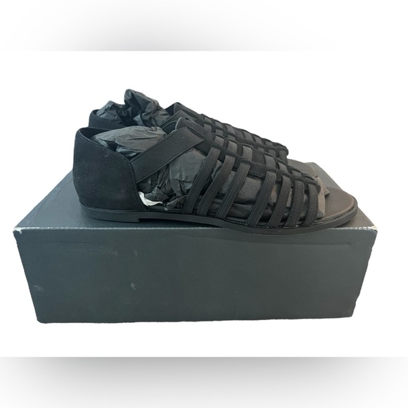 NIB Eileen Fisher Women’s Rato Stretch Slip On Fisherman Sandals in Black in 7.5 - Picture 3 of 6